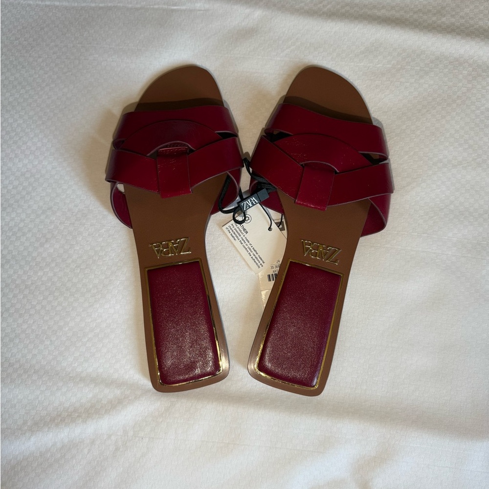 Zara Women's Burgundy Slide Sandals